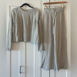 Spiritual Gangster SET top M  and pant S